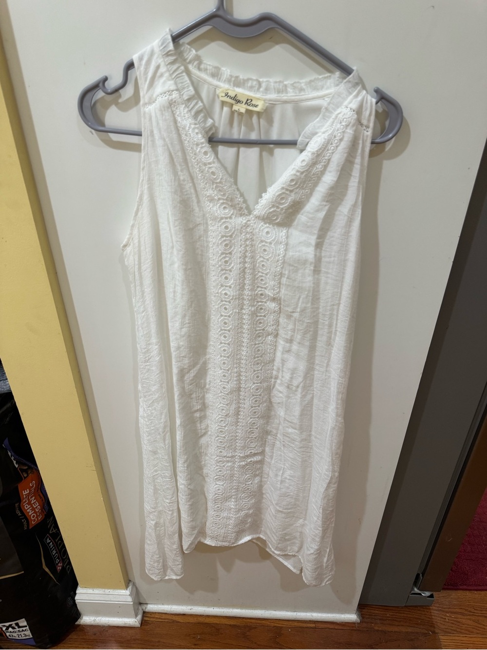 Indigo Rose White Sleeveless V-Neck Tunic